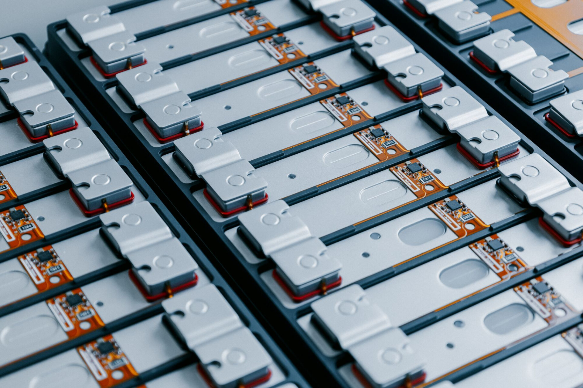 battery-cells-with-chip